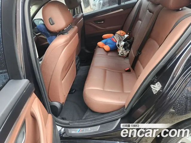 BMW 5-Series 2015 thumb 8