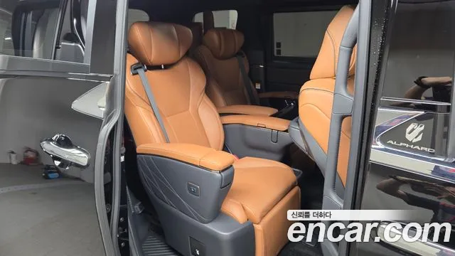 Toyota Alphard 2025 thumb 10