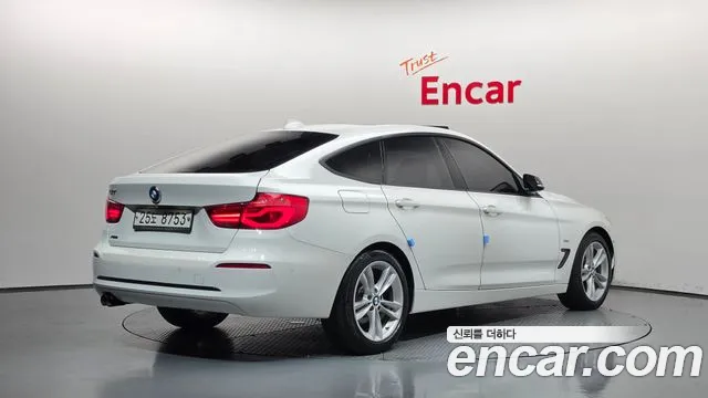 BMW Gran Turismo 2018 thumb 2