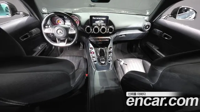 Mercedes-Benz AMG GT 2016 thumb 7