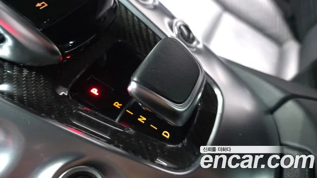 Mercedes-Benz AMG GT 2016 thumb 9