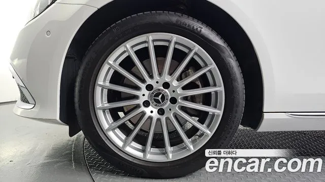 Mercedes-Benz E-Класс 2022 thumb 5