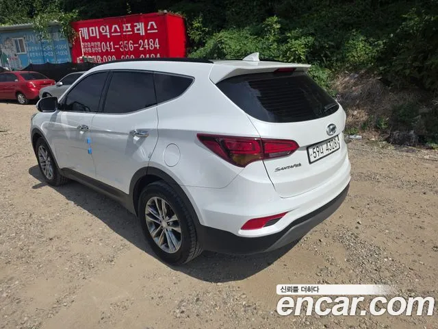 Hyundai Santa Fe 2017 thumb 4