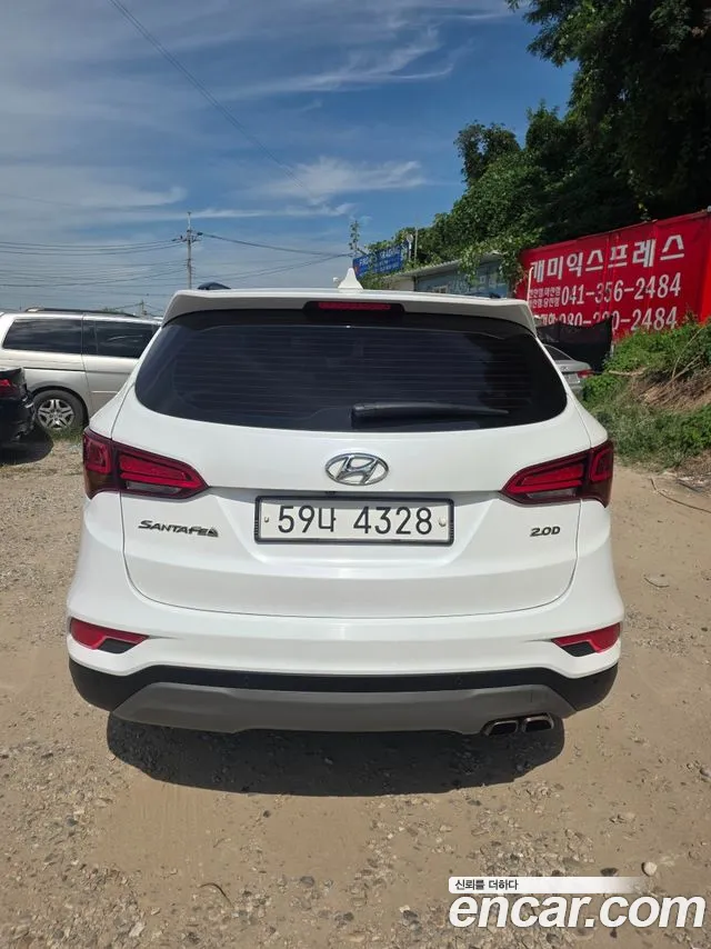 Hyundai Santa Fe 2017 thumb 5