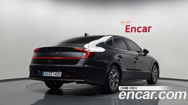 Hyundai Sonata 2022 thumb 2
