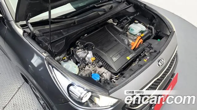 Kia Niro 2016 thumb 6