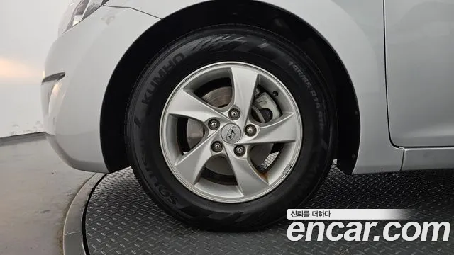 Hyundai Avante 2012 thumb 5