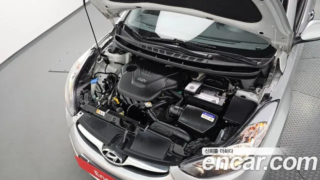 Hyundai Avante 2012 thumb 6