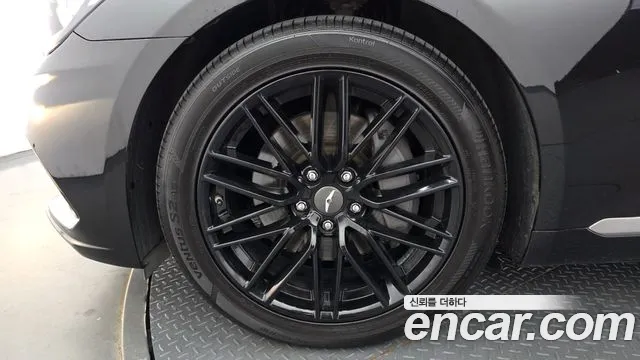 Genesis G80 2018 thumb 5