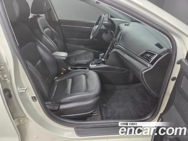 Hyundai Avante 2018 thumb 8