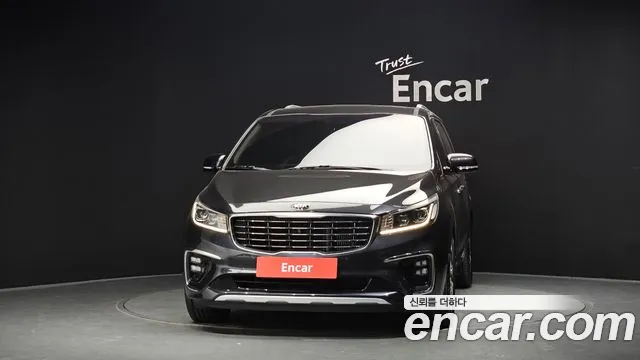 Kia Carnival 2018 thumb 3