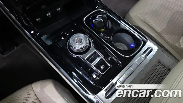 Kia Carnival 2022 thumb 9