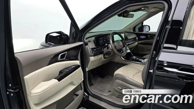 Kia Carnival 2022 thumb 10