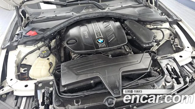 BMW 3-Series 2015 thumb 6