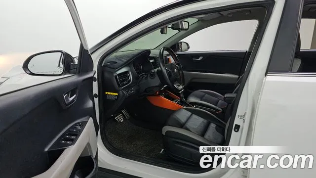 Kia Stonic 2018 thumb 10