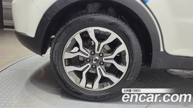 KG_Mobility_Ssangyong KORANDO 2016 thumb 5