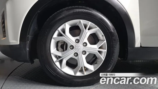 KG_Mobility_Ssangyong TIBOLI 2020 thumb 5