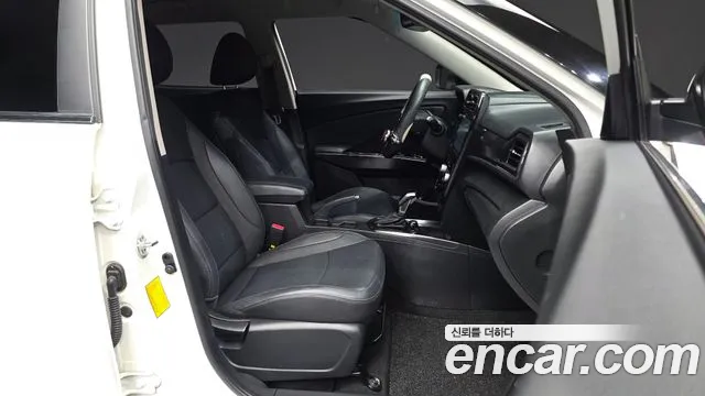 KG_Mobility_Ssangyong TIBOLI 2020 thumb 11