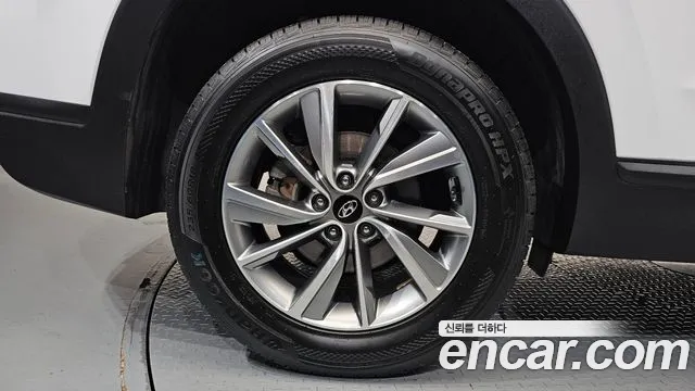 Hyundai Santa Fe 2018 thumb 5