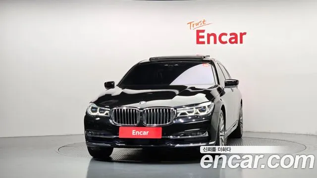 BMW 7-Series 2016 thumb 3