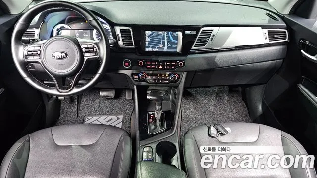 Kia Niro 2016 thumb 7