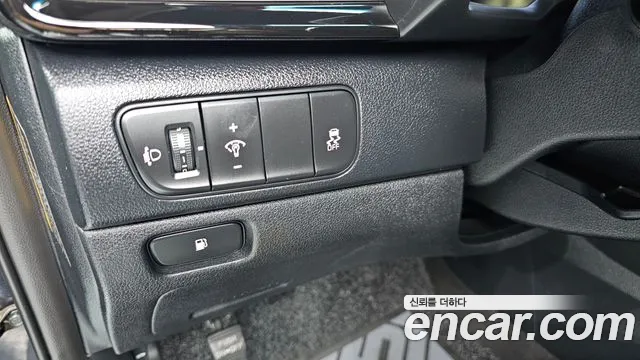 Kia Niro 2016 thumb 12