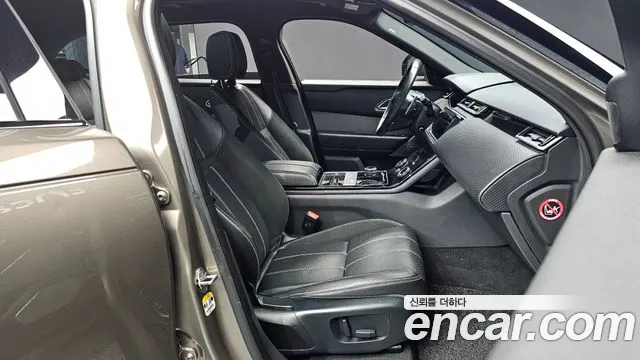 Land Rover Range Rover Velar 2019 thumb 11