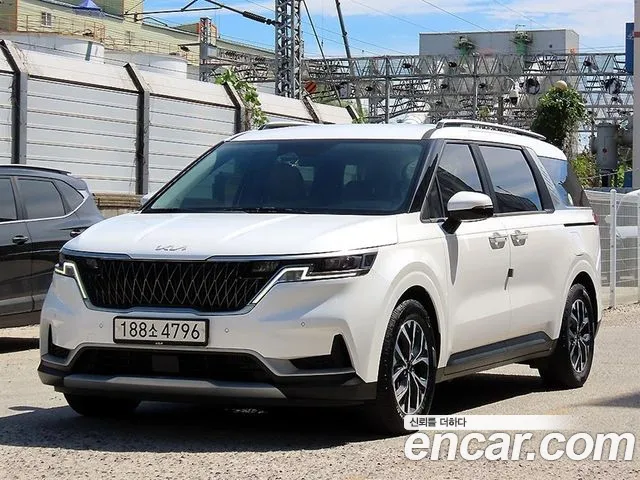 Kia Carnival 2021 thumb 2