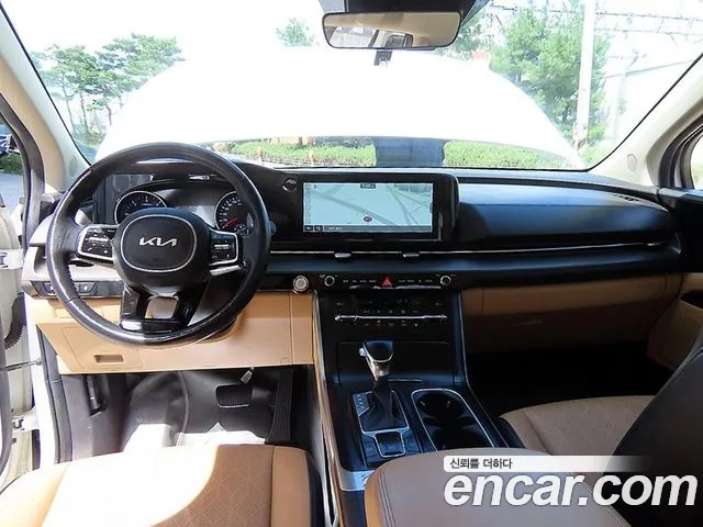 Kia Carnival 2021 thumb 8