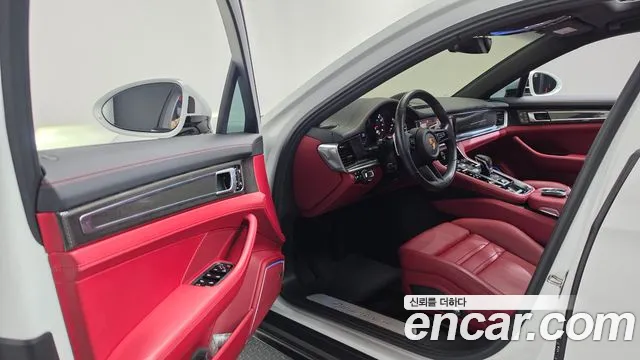 Porsche Panamera 2021 thumb 10