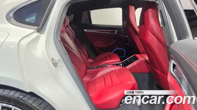 Porsche Panamera 2021 thumb 11