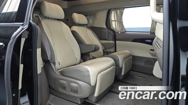 Kia Carnival 2022 thumb 12