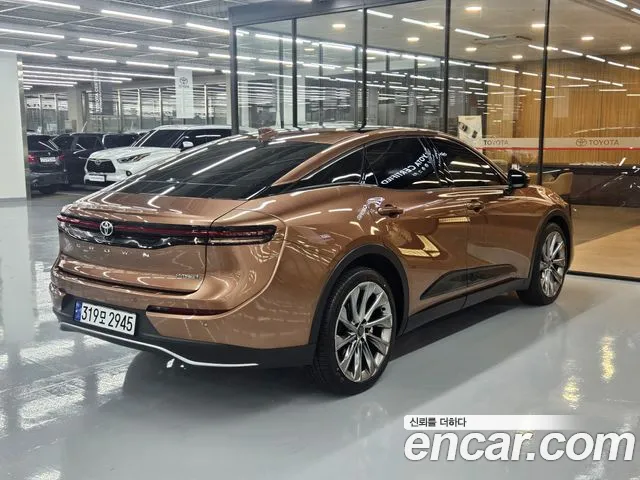Toyota Crown 2023 thumb 2
