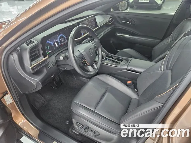 Toyota Crown 2023 thumb 9