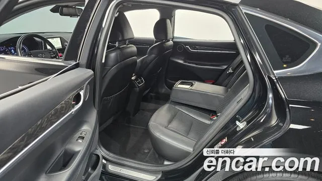 Hyundai Grandeur 2017 thumb 12
