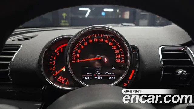 MINI Clubman 2021 thumb 8
