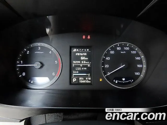 Hyundai Staria 2024 thumb 8