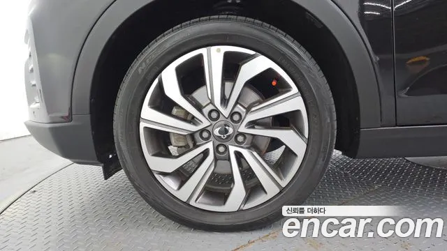 KG_Mobility_Ssangyong TIBOLI 2019 thumb 5