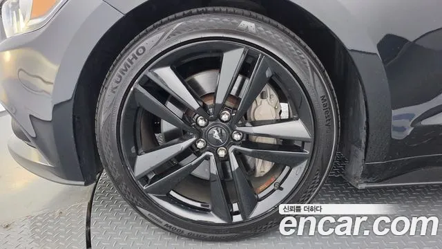 Ford Mustang Mach-E 2017 thumb 5