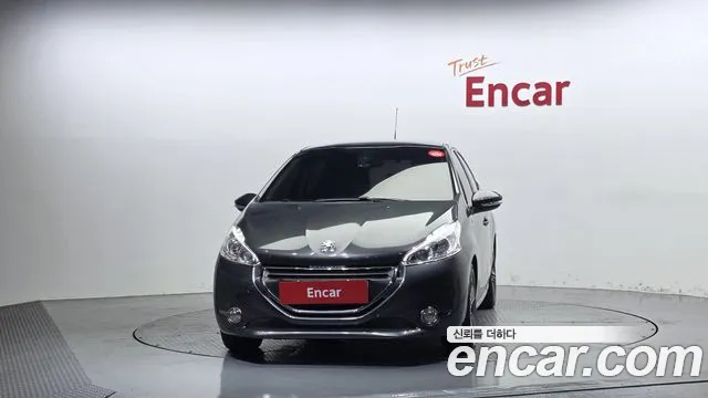 Peugeot 208 2014 thumb 3
