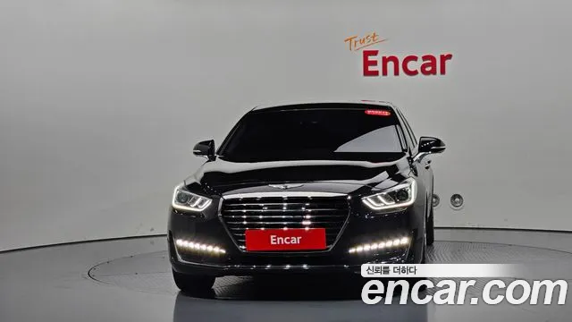 Genesis G90 2018 thumb 2