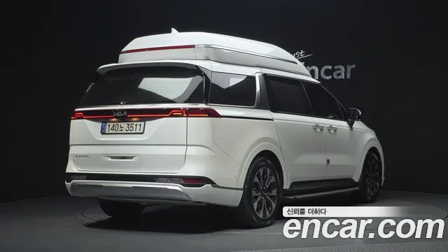 Kia Carnival 2022 thumb 2