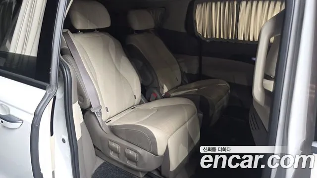 Kia Carnival 2022 thumb 11