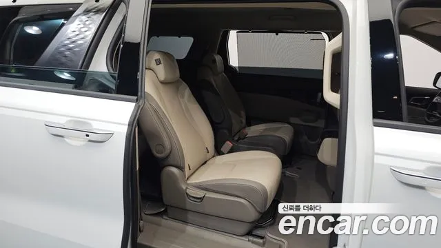 Kia Carnival 2025 thumb 11