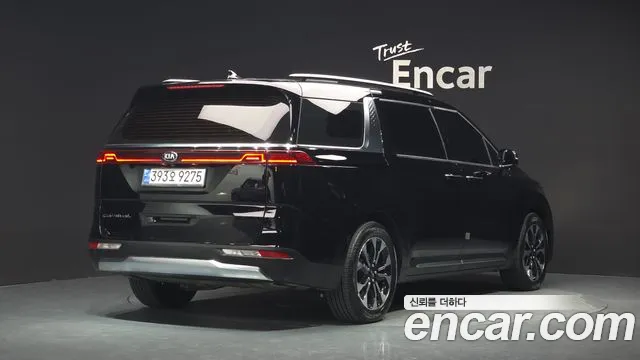 Kia Carnival 2021 thumb 2