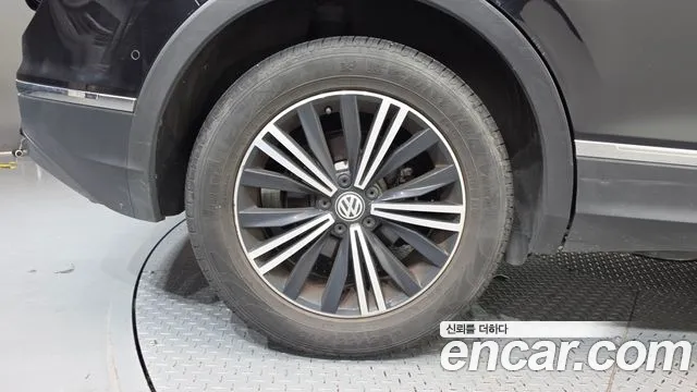 Volkswagen Tiguan 2020 thumb 5