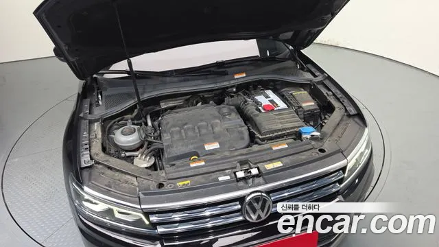 Volkswagen Tiguan 2020 thumb 6