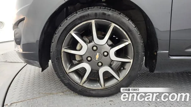 ChevroletGMDaewoo Spark 2012 thumb 5