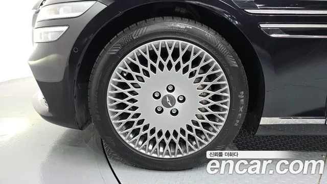 Genesis G80 2022 thumb 5