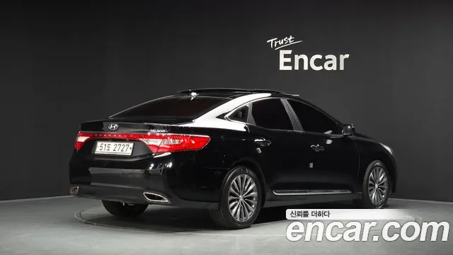 Hyundai Grandeur 2011 thumb 2